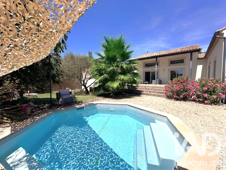 Maison 6 pièces 210 m² · à Castillon-du-Gard · 210 m² · 645 000 €
