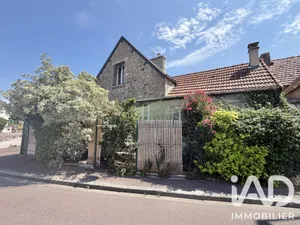 Maison à Créances (50710)