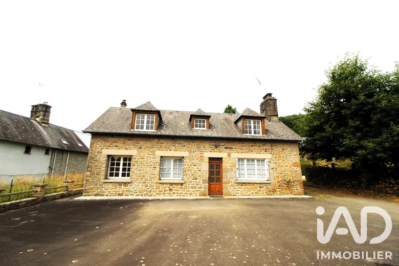Maison 4 pièces 100 m² · à Isigny-le-Buat · 100 m² · 155 400 €