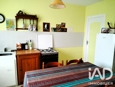 Maison de campagne à Isigny-le-Buat (50540)