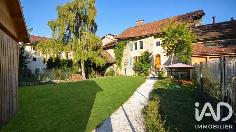 Maison 8 pièces 315 m² · à Gex · 315 m² · 1 050 000 €