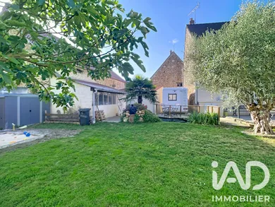Maison traditionnelle à Ozouer-le-Voulgis (77390)