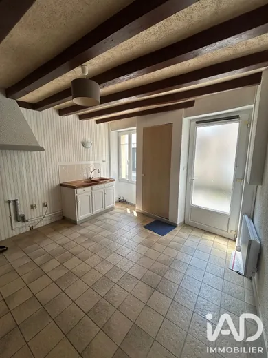 Maison de ville à Mûrs-Erigné (49610)