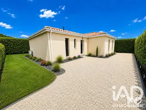 Maison à Allan (26780)