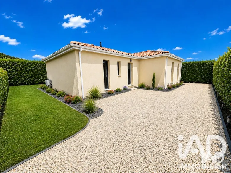 Maison 5 pièces 100 m² · à Allan · 100 m² · 270 000 €
