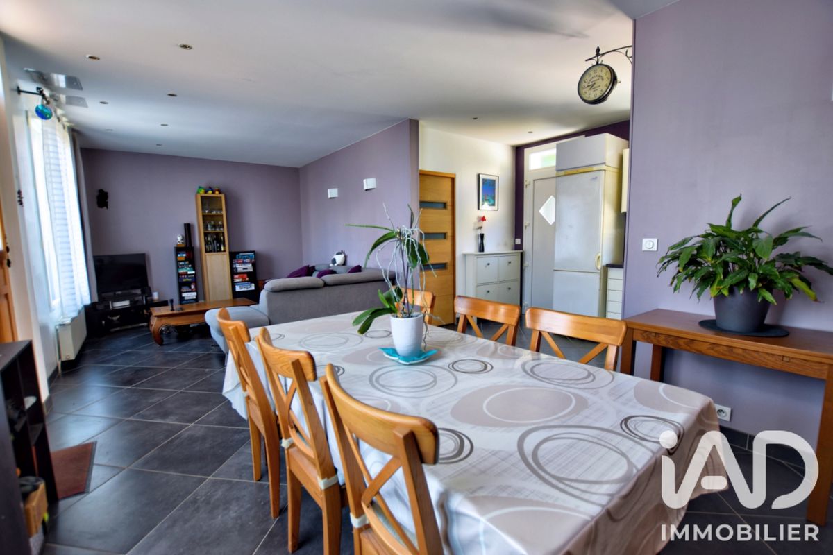 Maison traditionnelle 3 pièces de 67 m² à Savigny-sur-Orge (91600)