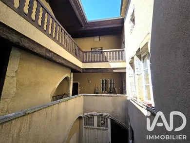 Apartment in Vienne (38200)