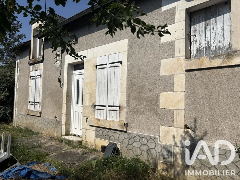 Maison 2 pièces 84 m² · à Chouday · 84 m² · 65 000 €