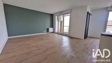 Apartment in Bordeaux (33100)