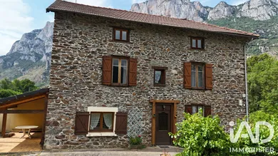 Maison de village à Aulos (09310)