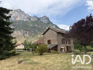 Maison de village à Aulos (09310)