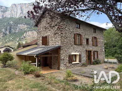 Maison de village à Aulos (09310)