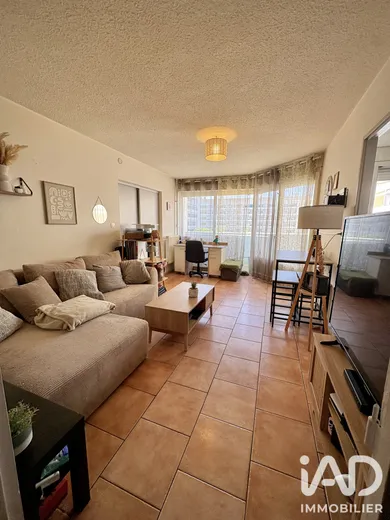 Apartment in La Rochelle (17000)