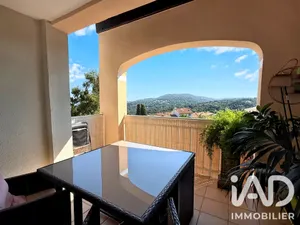 Appartement à La Garde-Freinet (83680)