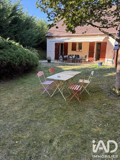 Maison traditionnelle à Bures-sur-Yvette (91440)