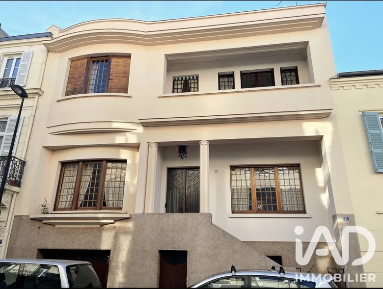 Maison 8 pièces 253 m² · à Vichy · 253 m² · 410 000 €
