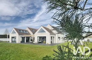 Architectural house in Houdan (78550)