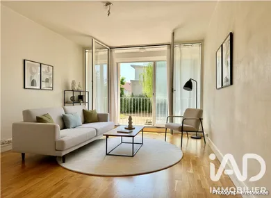 Apartment in Thiais (94320)