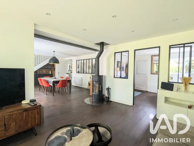 Maison 5 pièces 130 m² · à Les Loges-en-Josas · 130 m² · 720 000 €