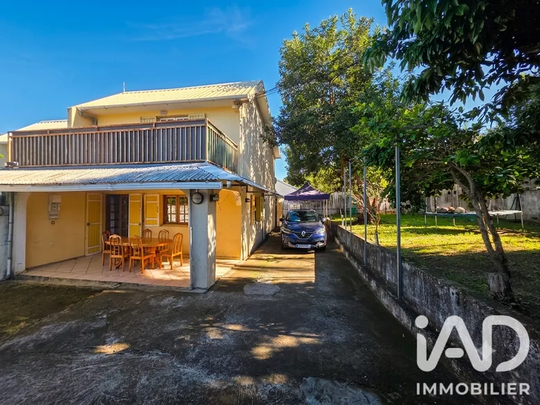 Maison 3 pièces 100 m² · à Le Tampon · 100 m² · 234 000 €