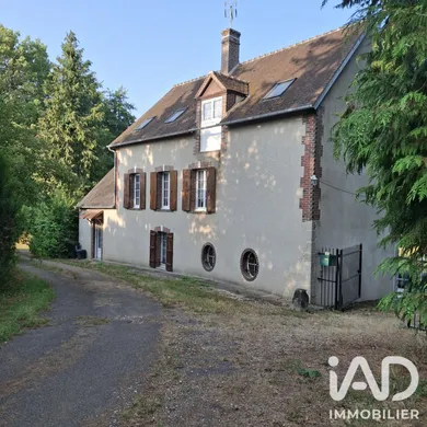 Maison de campagne à Lavau (89170)