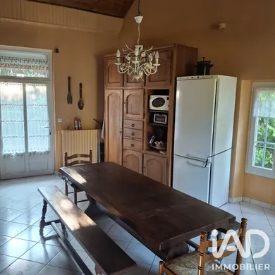 Maison de campagne à Lavau (89170)