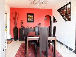 House in Bullion (78830)