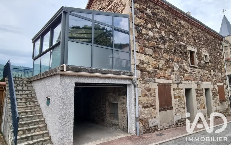Maison 5 pièces 156 m² · à La Valla-en-Gier · 156 m² · 232 000 €