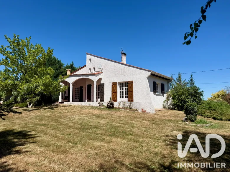 Maison 6 pièces 184 m² · à Madiran · 184 m² · 159 000 €