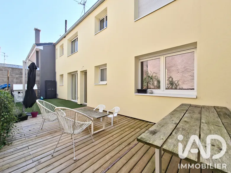 Maison 9 pièces 165 m² · à Ébersviller · 165 m² · 240 000 €