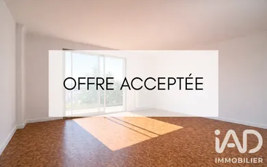 Apartment in Fontenay-sous-Bois (94120)