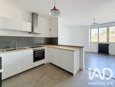 Apartment in Combourg (35270)