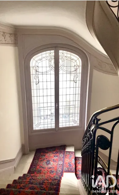 Apartment in Paris (75017)