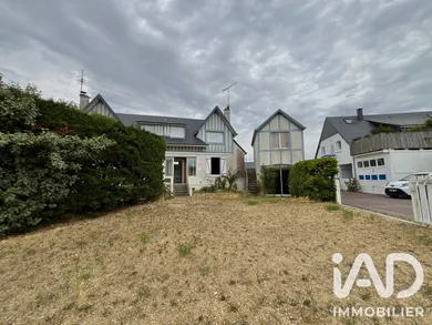 Traditional house in Agon-Coutainville (50230)