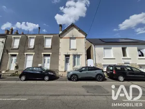Townhouse in Thouars (79100)