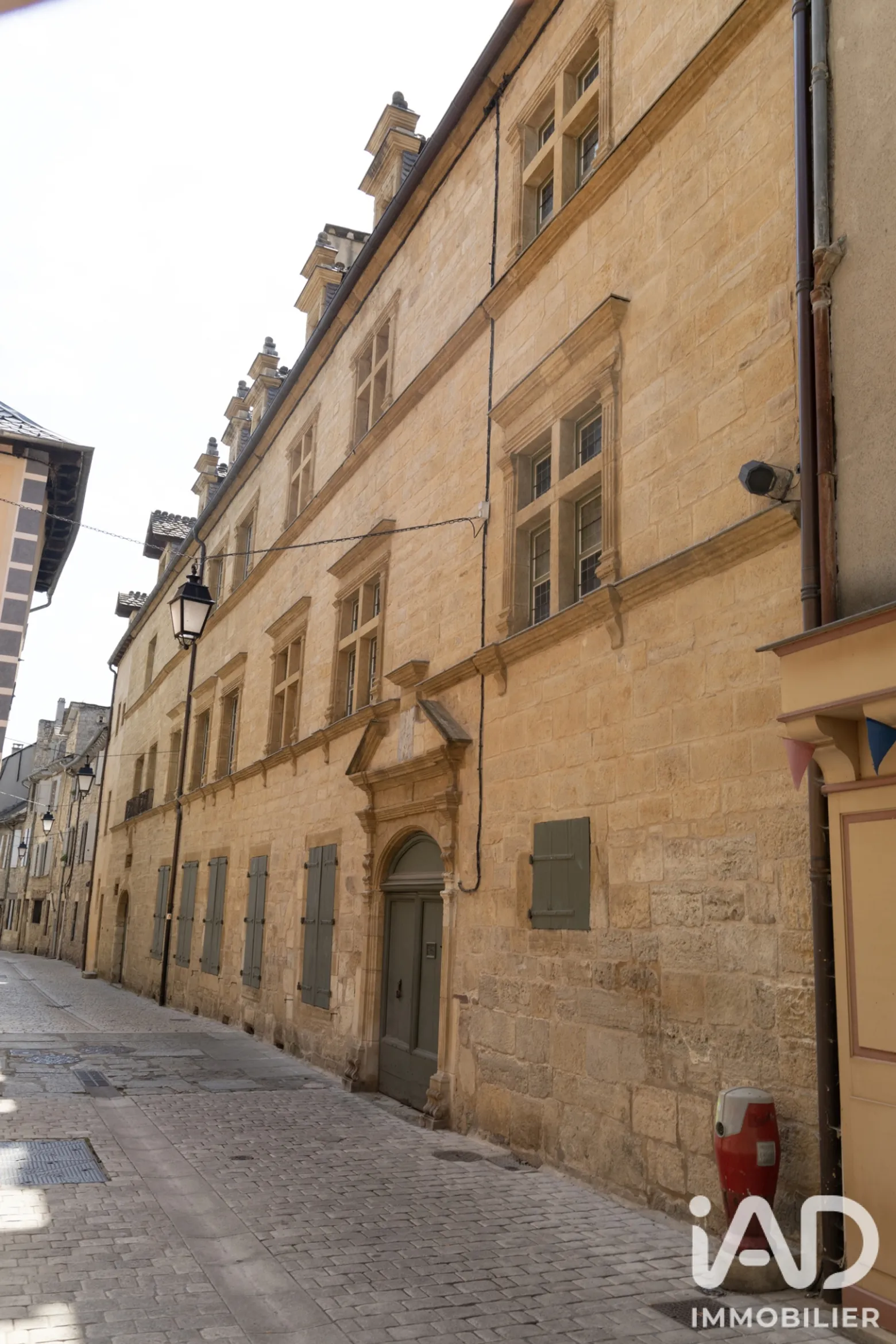 Vente immeuble 1 380 m² à Marvejols (48100) - 2106096 — 2