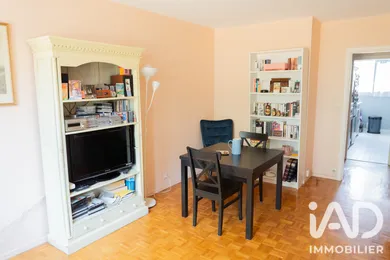 Apartment in Versailles (78000)