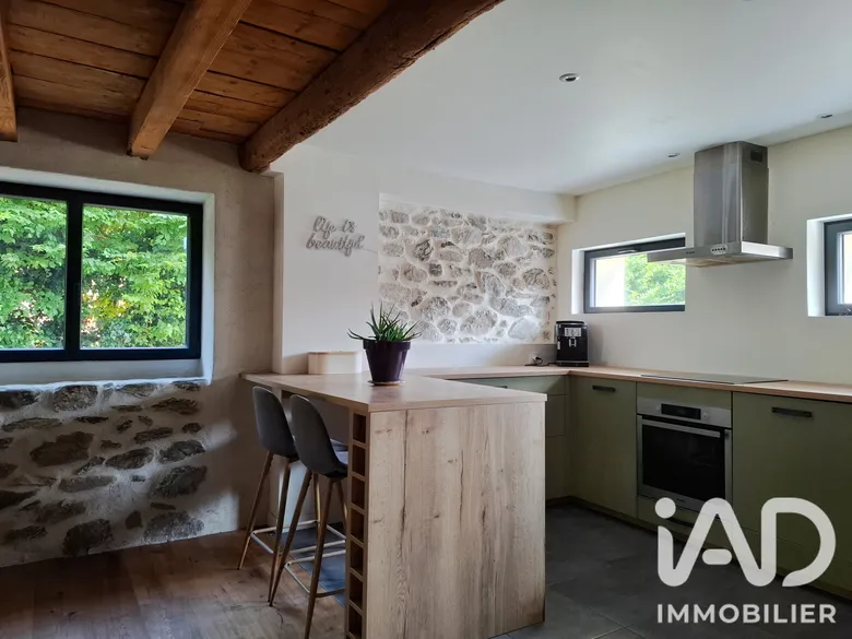 Maison 9 pièces 317 m² · à Vinzier · 317 m² · 990 000 €