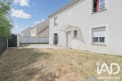 House in Chauconin-Neufmontiers (77124)