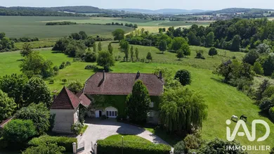 Mansion in Tromarey (70150)