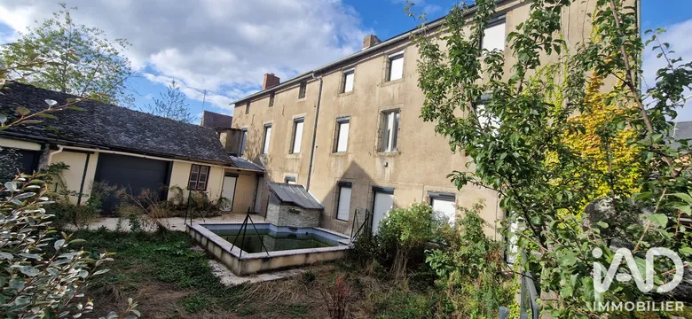 Maison 8 pièces 233 m² · à Lescure-Jaoul · 233 m² · 120 000 €