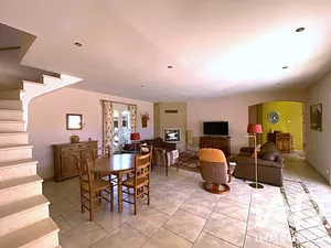 House in L'Isle-sur-la-Sorgue (84800)