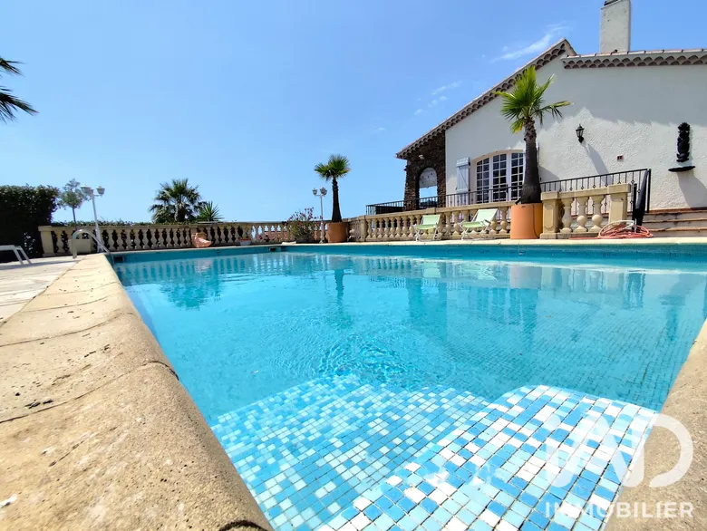Maison 8 pièces 230 m² · à Hyères · 230 m² · 1 490 000 €