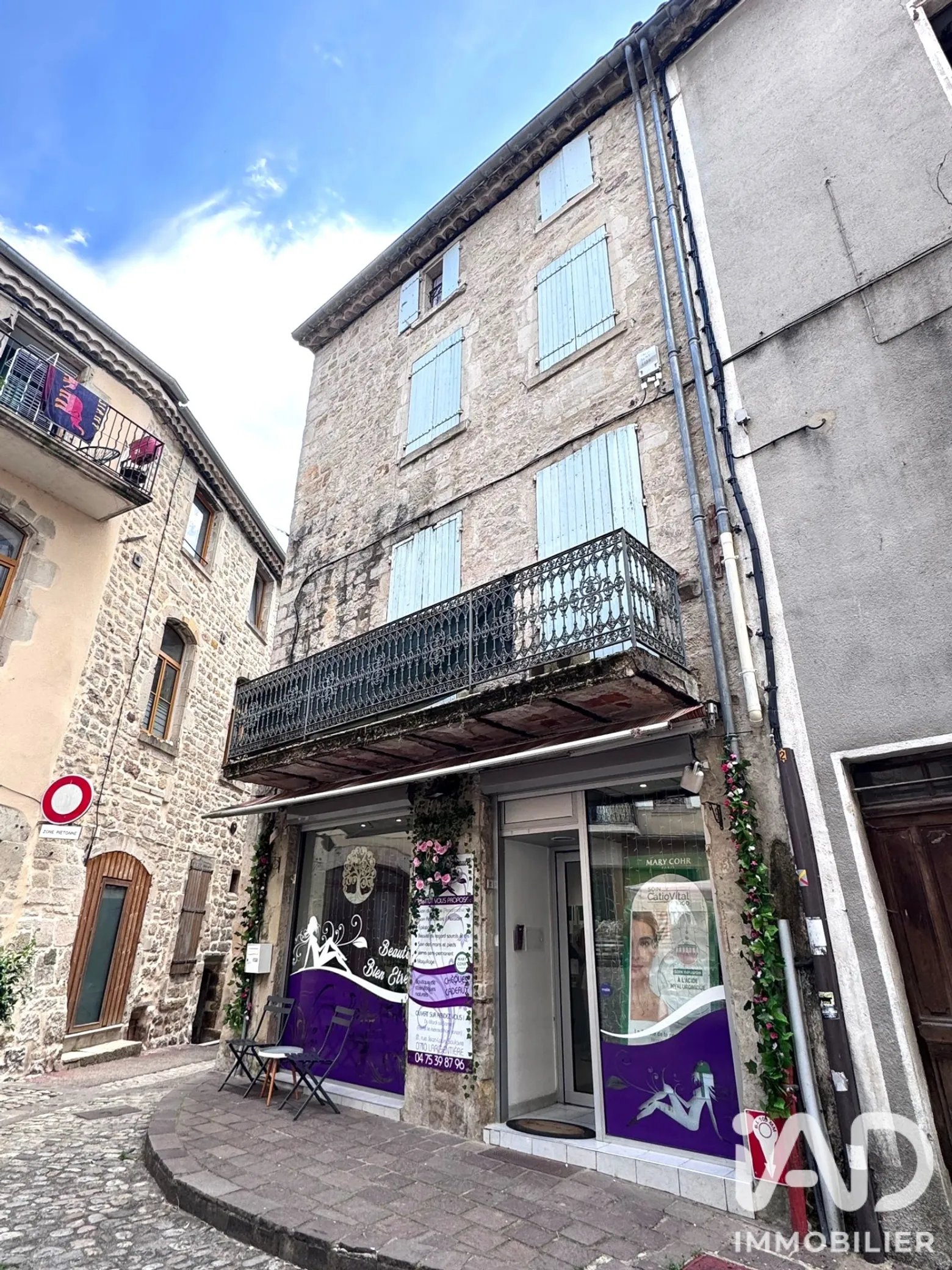 appartement à Largentière