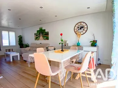 Townhouse in Cholet (49300)