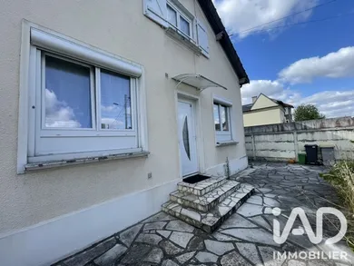 Maison traditionnelle à Tremblay-en-France (93290)
