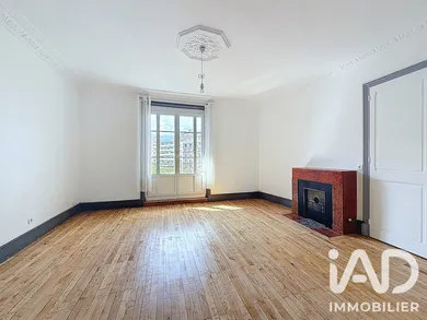 Apartment in Grenoble (38100)