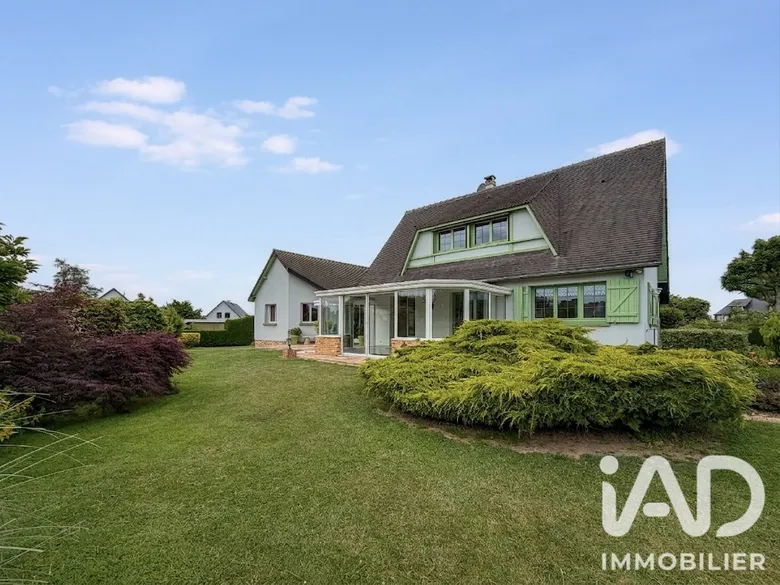 Maison 7 pièces 250 m² · à Vitot · 250 m² · 299 000 €