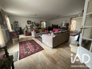 Maison traditionnelle à Parempuyre (33290)
