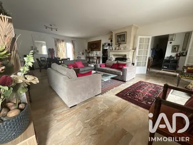 Maison traditionnelle à Parempuyre (33290)